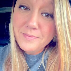 Meet your Posher, Janelle